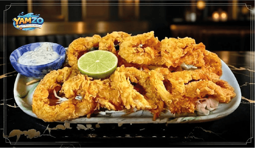 Fried calamari with tartar sauce and lime